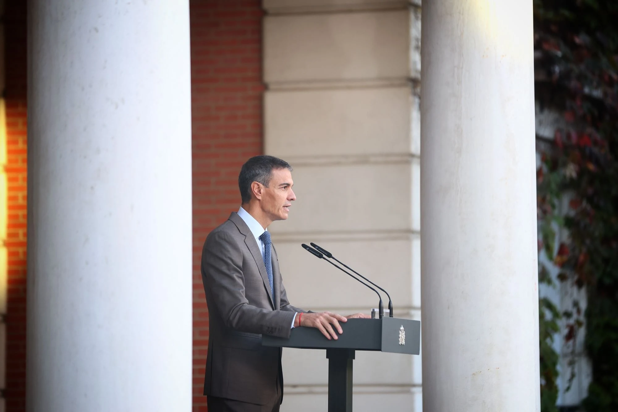 Pedro Sánchez durante la declaración institucional en La Moncloa, el 5 de octubre de 2026.